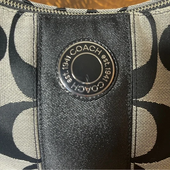 Coach Penelope Cary-all Black and Gray Signature C Shoulder Bag - Picture 3 of 10